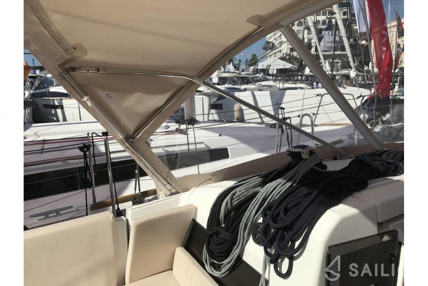Sun Odyssey 440 - Yacht Charter Sailica