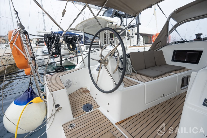 Sun Odyssey 410 - Yacht Charter Sailica