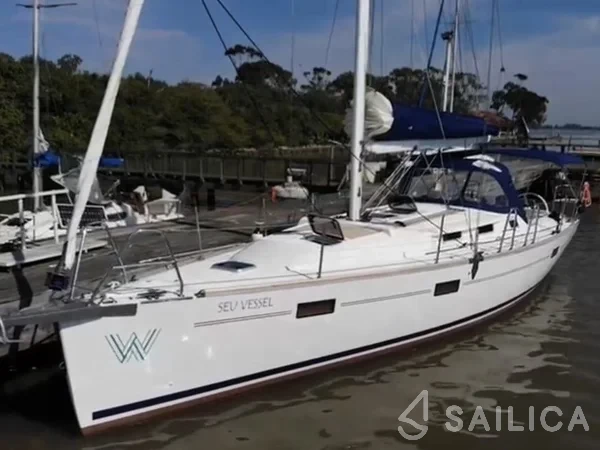 Delta 41 - Yacht Charter Sailica