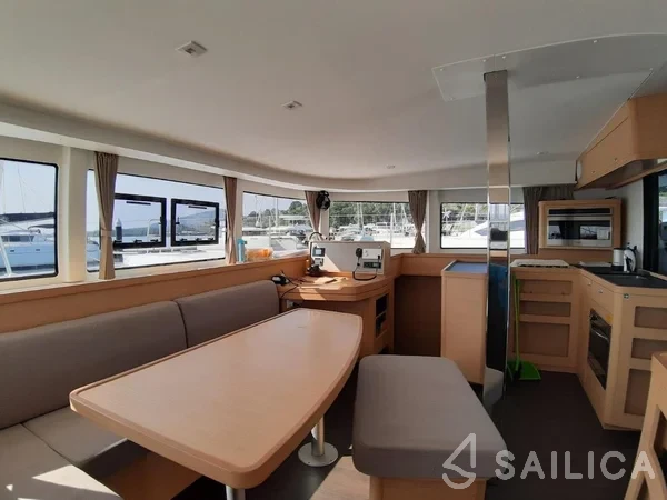 Elba 45 - Yacht Charter Sailica