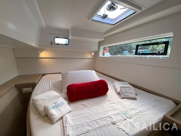 Lagoon 40 - Yacht Charter Sailica