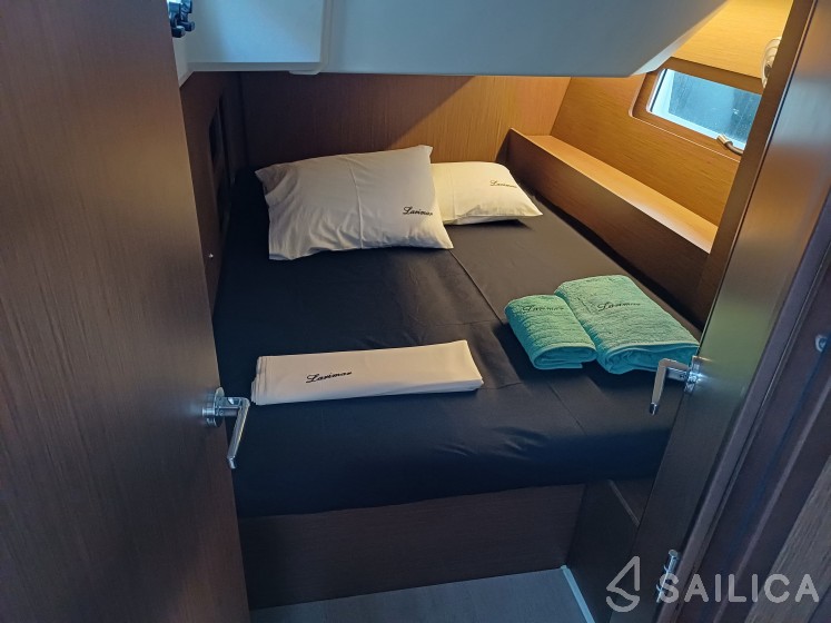 Oceanis 46.1 - Yacht Charter Sailica
