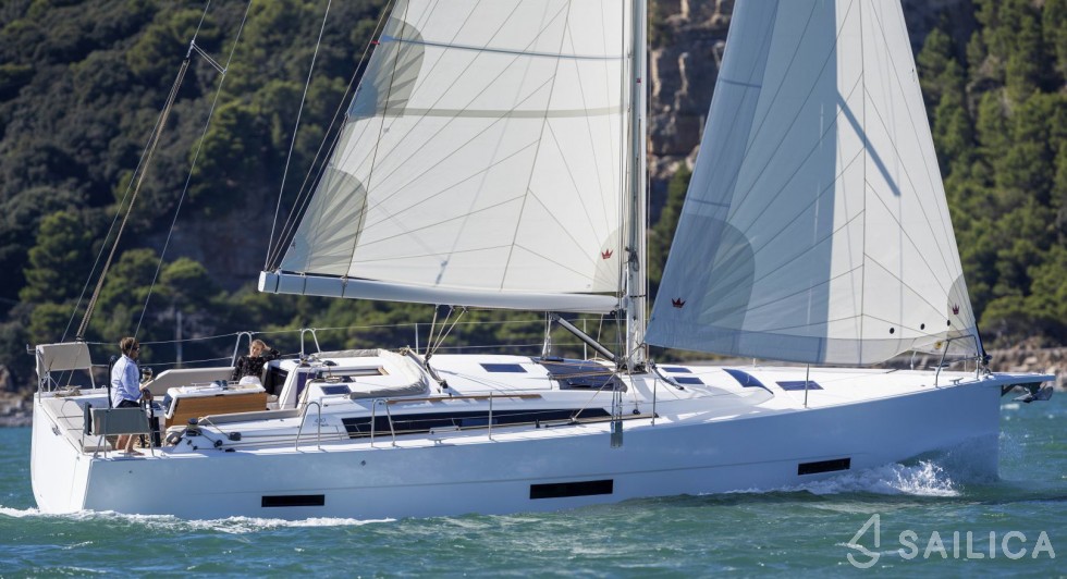 Dufour 430 - Yacht Charter Sailica