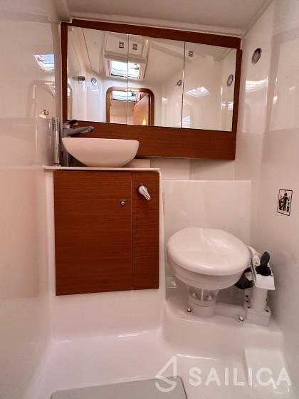 Dufour 430 - Yacht Charter Sailica