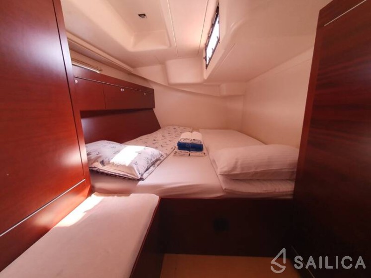 Hanse 545 - Yacht Charter Sailica