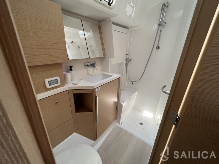 Hanse 460 - Yacht Charter Sailica