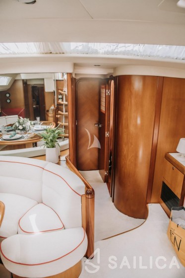 Moody 64 - Yacht Charter Sailica