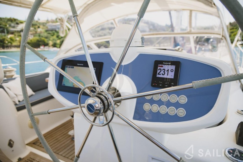 Moody 64 - Yacht Charter Sailica
