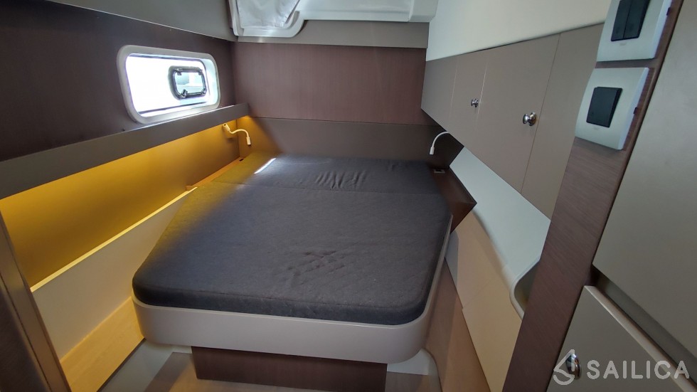 Bali Catspace - Yacht Charter Sailica