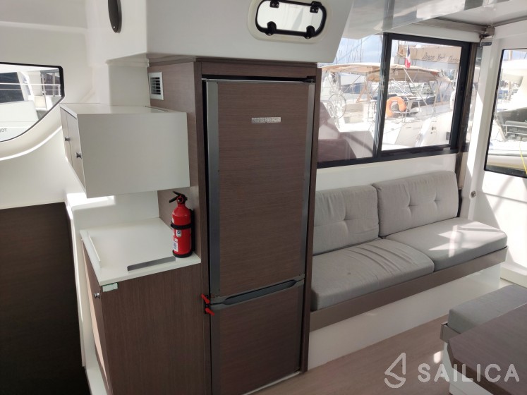 Bali Catspace - Yacht Charter Sailica