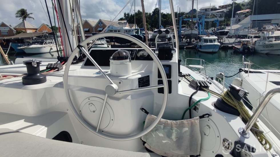 Bali Catspace - Yacht Charter Sailica