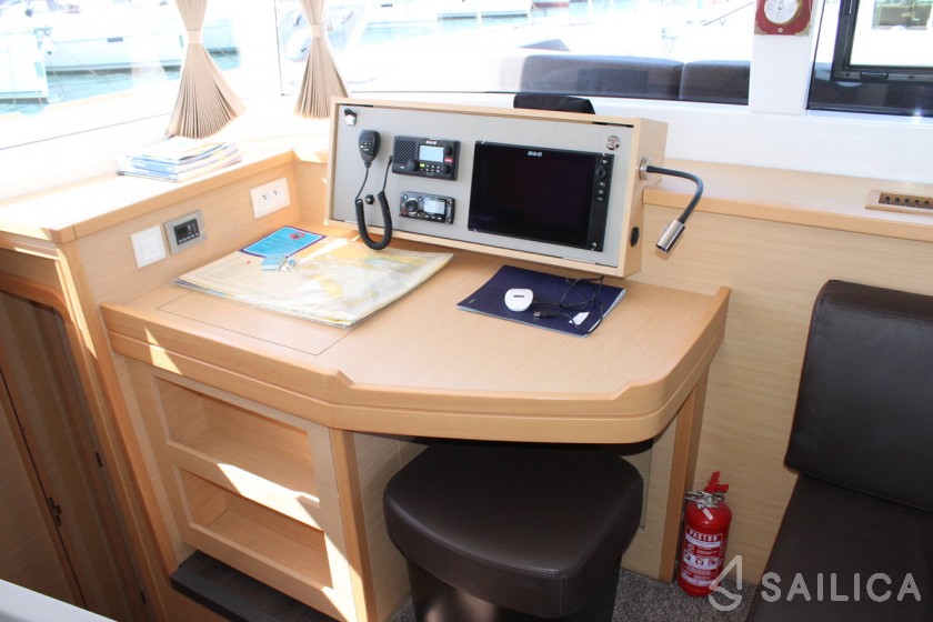 Lagoon 450 - Yacht Charter Sailica