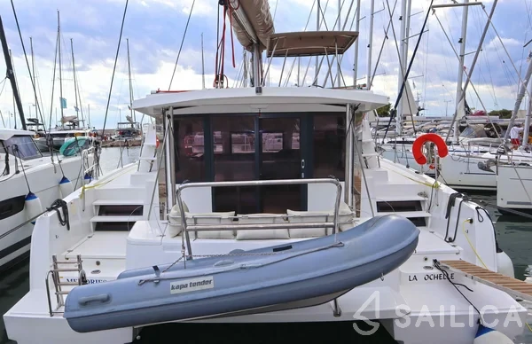 Bali 4.1 - Yacht Charter Sailica