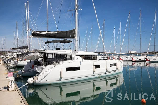 Lagoon 46  - Yacht Charter Sailica