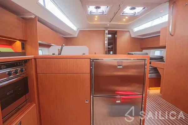 Bavaria C45 - Yacht Charter Sailica