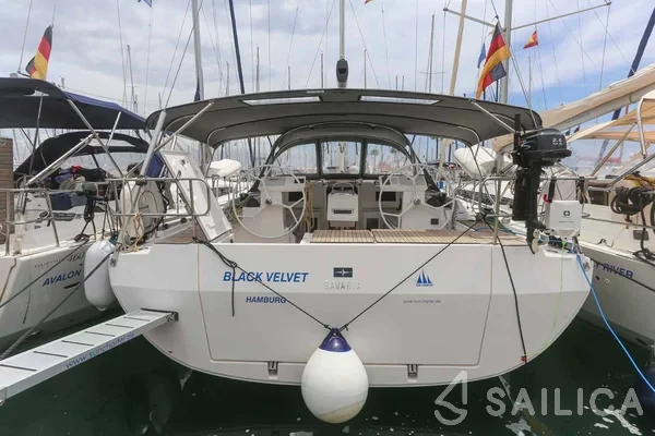 Bavaria C45 - Yacht Charter Sailica