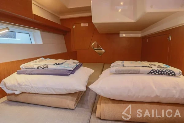 Bavaria C45 - Yacht Charter Sailica