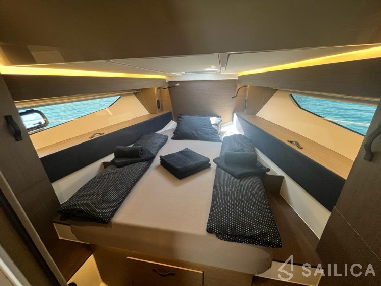 Gran Turismo 36 - Yacht Charter Sailica