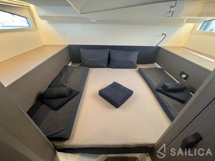 Gran Turismo 36 - Yacht Charter Sailica