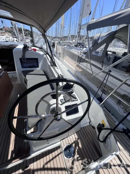 Sun Odyssey 410 - Yacht Charter Sailica