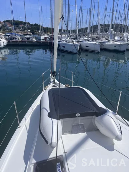 Sun Odyssey 410 - Yacht Charter Sailica