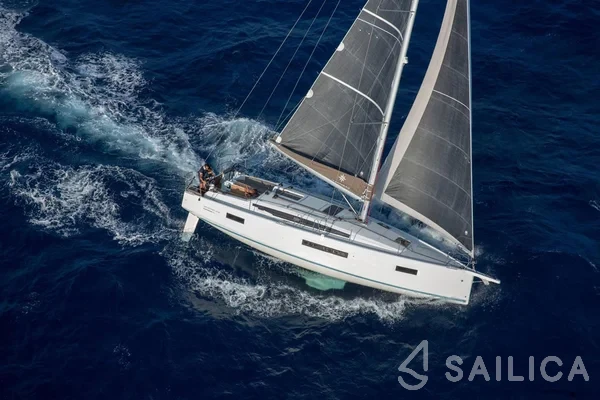 Sun Odyssey 410 - Yacht Charter Sailica