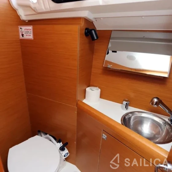 Sun Odyssey 349 - Yacht Charter Sailica