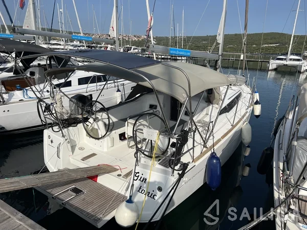 Sun Odyssey 349 - Yacht Charter Sailica