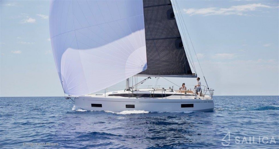 Bavaria C38 - Yacht Charter Sailica