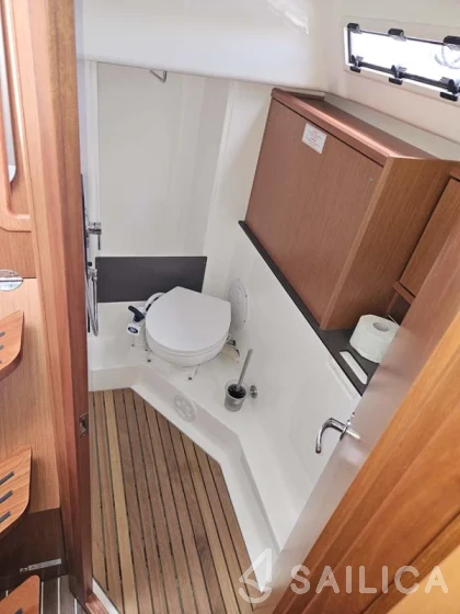 Bavaria 34 Cruiser - Yacht Charter Sailica