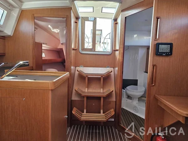 Bavaria 34 Cruiser - Yacht Charter Sailica