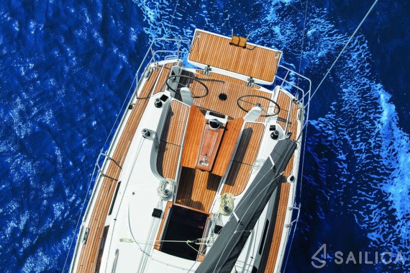 Bavaria 34 Cruiser - Yacht Charter Sailica