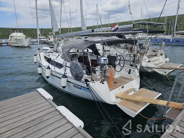 Bavaria 34 Cruiser - Yacht Charter Sailica