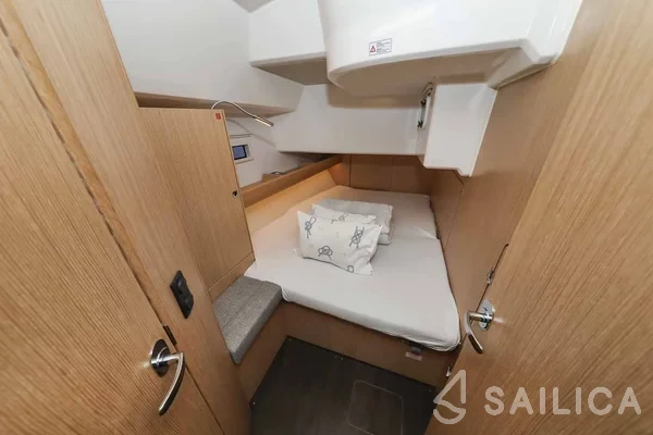Bavaria Cruiser 46 Style - Yacht Charter Sailica