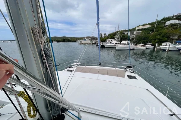 Bali 4.8  - Yacht Charter Sailica