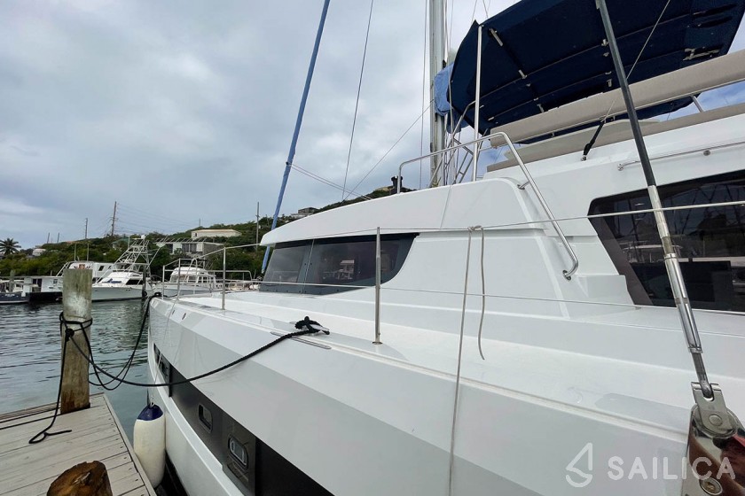 Bali 4.8  - Yacht Charter Sailica