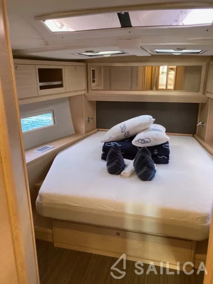 Dufour 470 - Yacht Charter Sailica