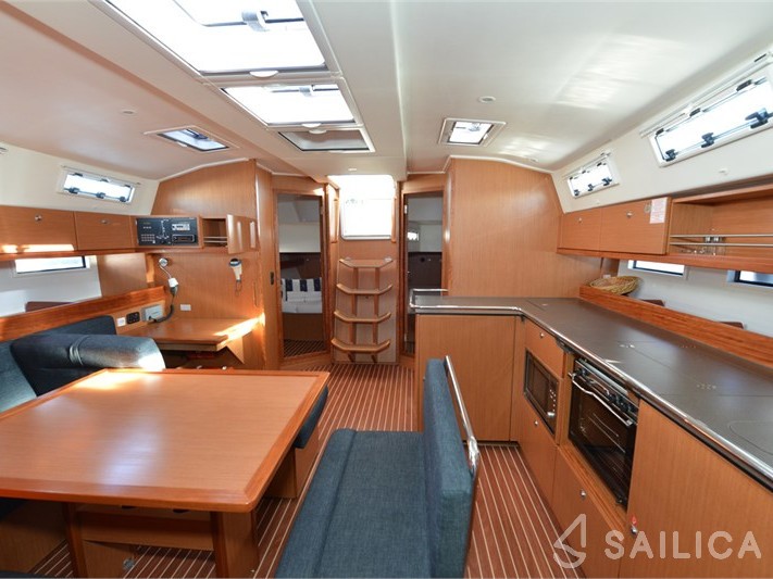 Bavaria 45 Cruiser - Yacht Charter Sailica