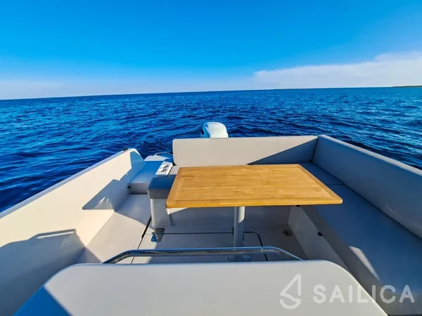 Ryck 280 - Yacht Charter Sailica