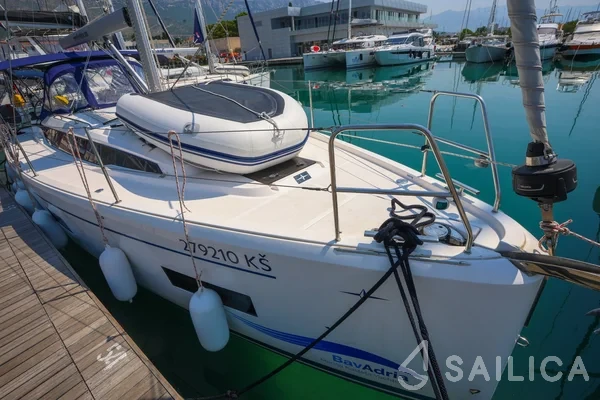Bavaria C38 - Yacht Charter Sailica