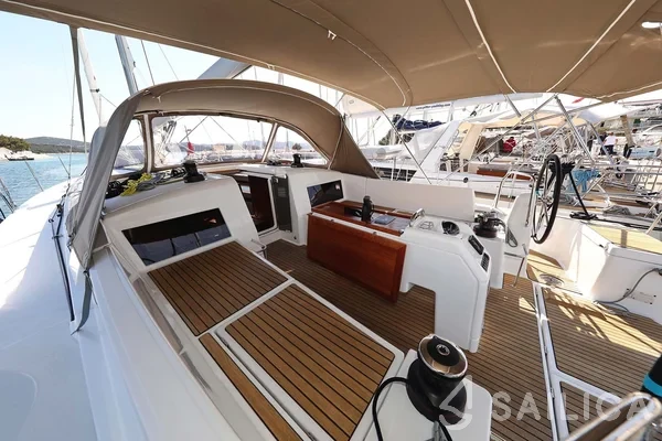 Sun Odyssey 490 - Yacht Charter Sailica