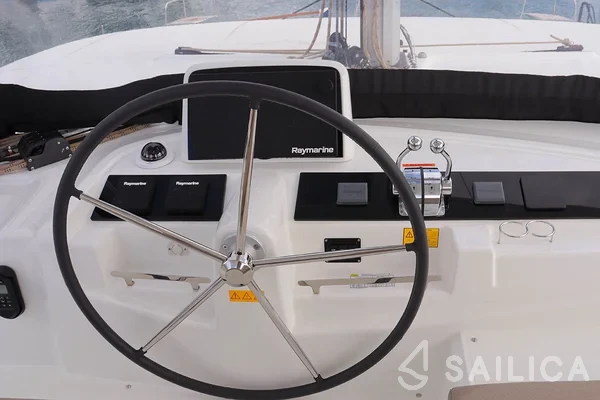 Lagoon 46  - Yacht Charter Sailica