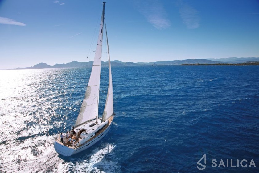 Bavaria 46 Cruiser - Yacht Charter Sailica
