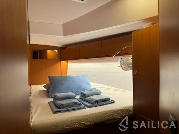 Bavaria 46 Cruiser - Yacht Charter Sailica