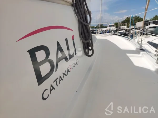 Bali 4.2 - Yacht Charter Sailica