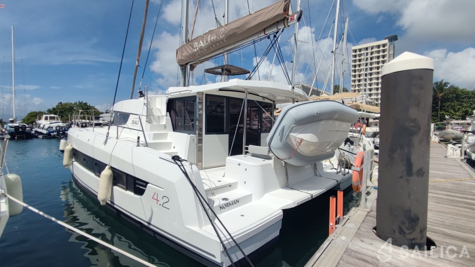 Bali 4.2 - Yacht Charter Sailica