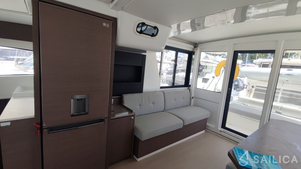 Bali 4.2 - Yacht Charter Sailica