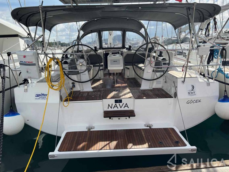 Bavaria C42 - Yacht Charter Sailica