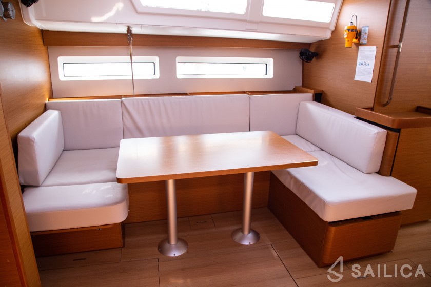 Sun Odyssey 490 - Yacht Charter Sailica