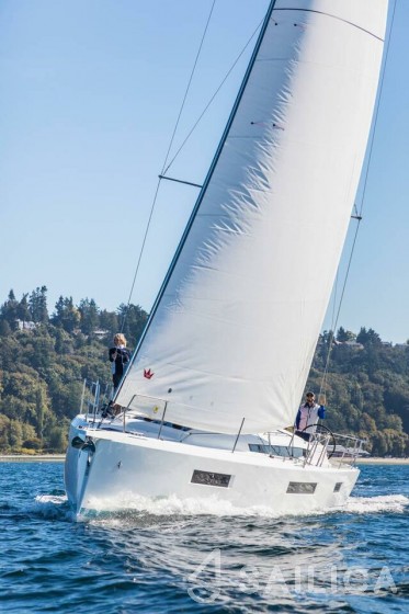 Sun Odyssey 440 - Yacht Charter Sailica
